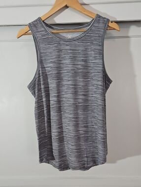 ZeroXposur Gray Striped Active Tank